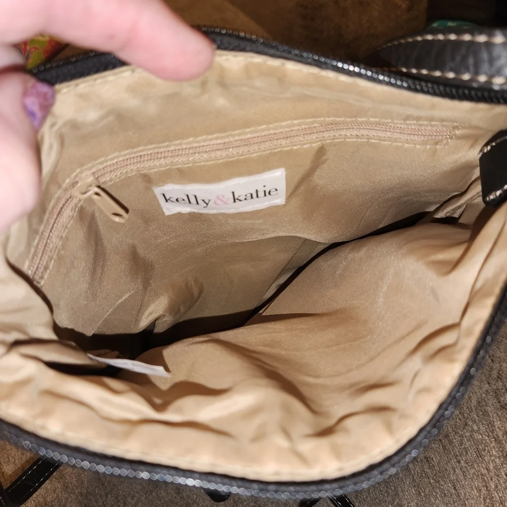 Kelly & Katie Textured Black Crossbody Bag